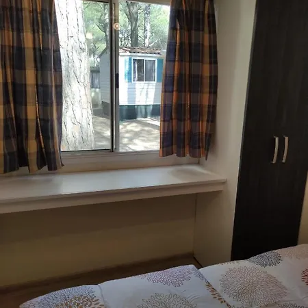 Mipro Mobilhome 5 Hébergement de vacances *