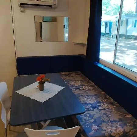 Mipro Mobilhome 5 * Lido di Spina
