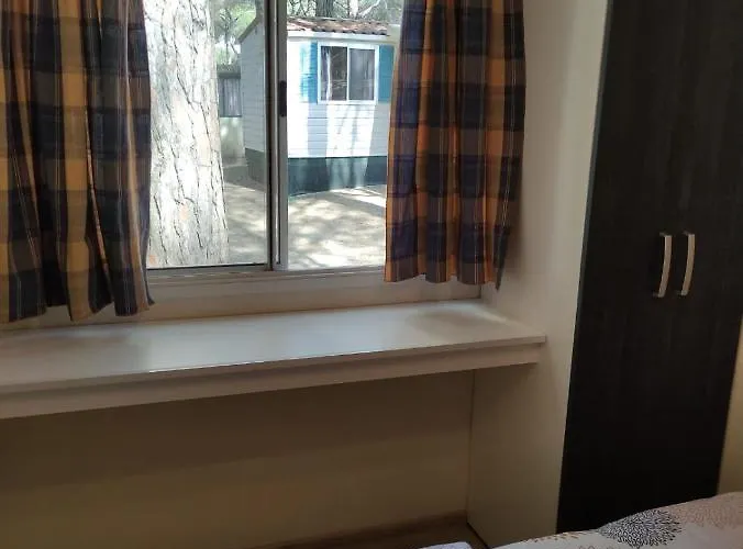 Mipro Mobilhome 5 Casa de Férias *